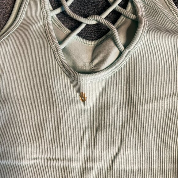 NWT Spiritual Gangster Infinity Seamless Tank Beach Glass Size M/L - Picture 6 of 6